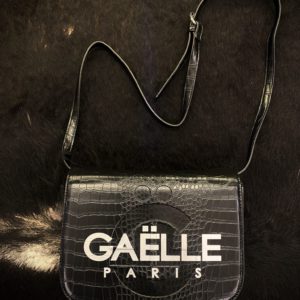 GAELLE BANDOLERA CON SOLAPA CROCO